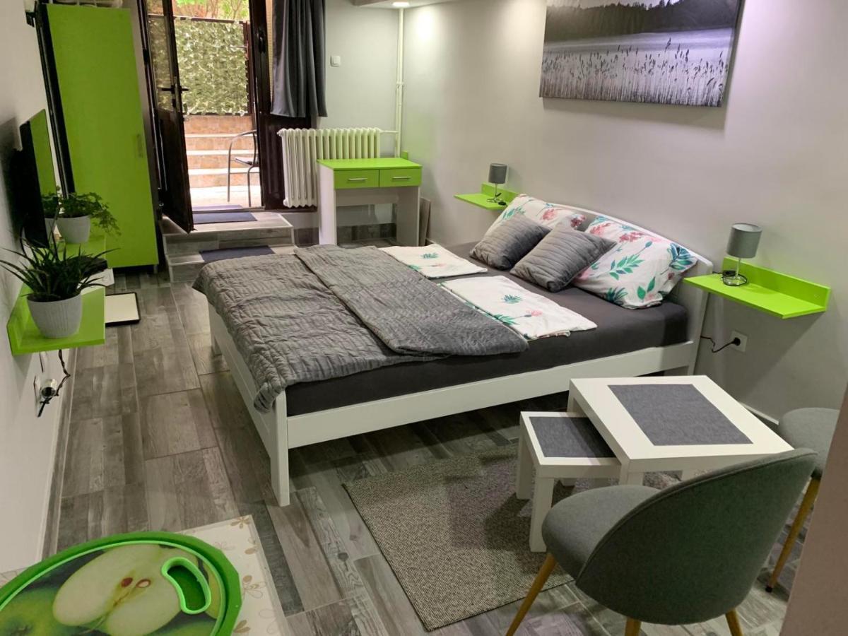 Apartman Lara เบลเกรด ภายนอก รูปภาพ